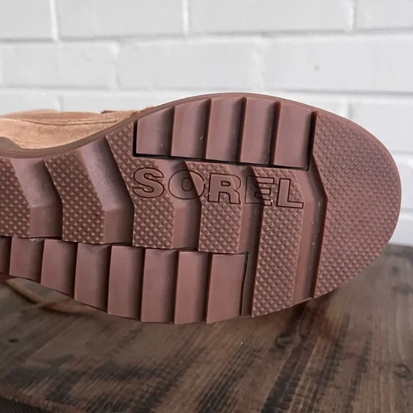 Sorel Evie’s Waterproof Suede Lace-up Boots in Camel, SZ 8, VGUC - Picture 7 of 8